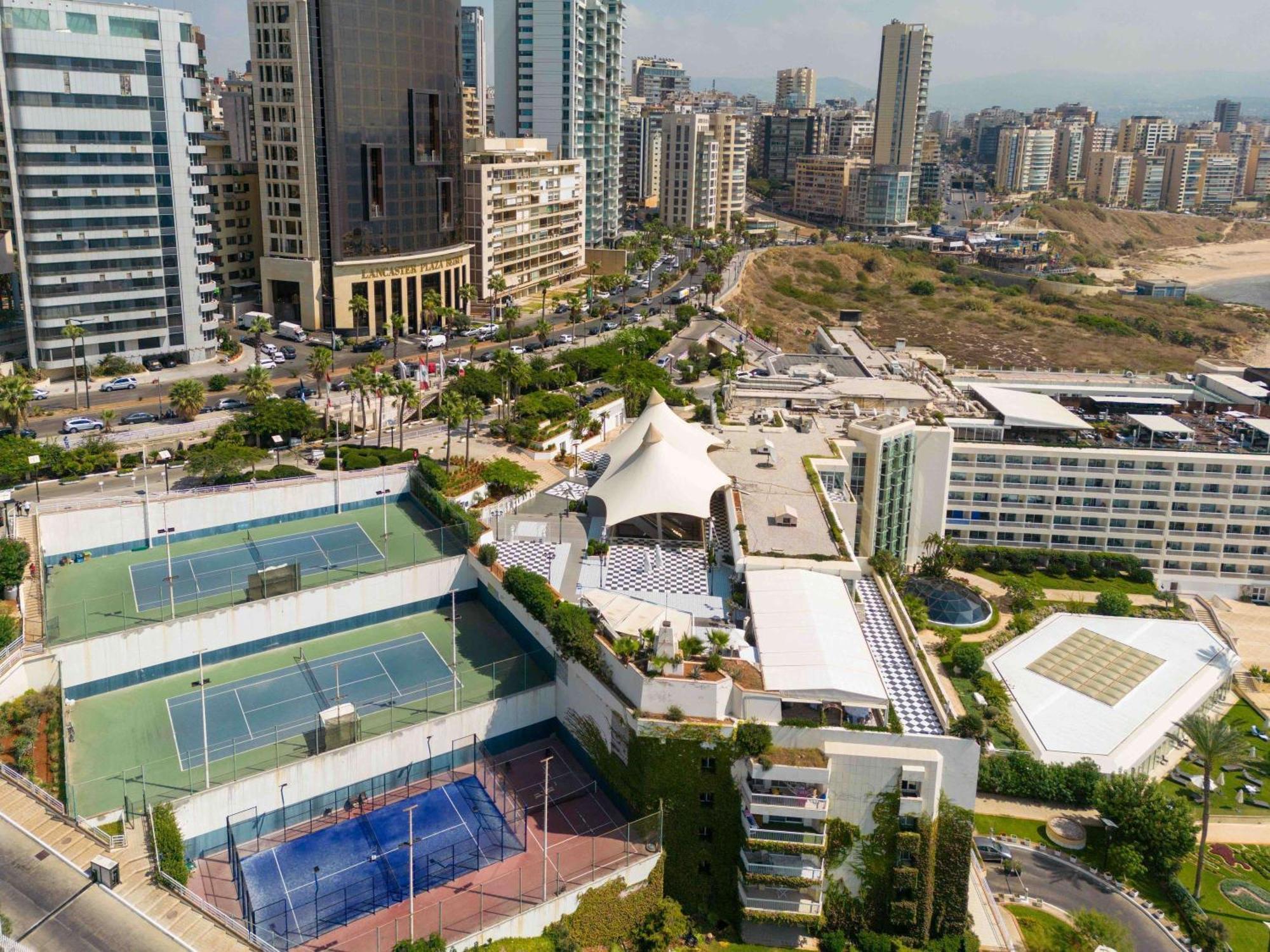 Moevenpick Hotel Beirut Exterior photo